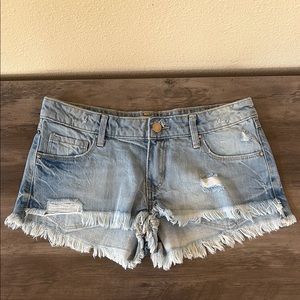 ⭐️Forever 21 Women's Distressed Denim Shorts Size 26